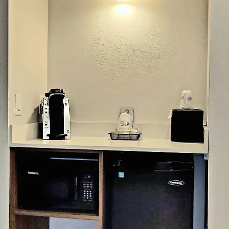 Best Western Plus Coachella Valley Inn & Suites Cathedral City Exterior photo