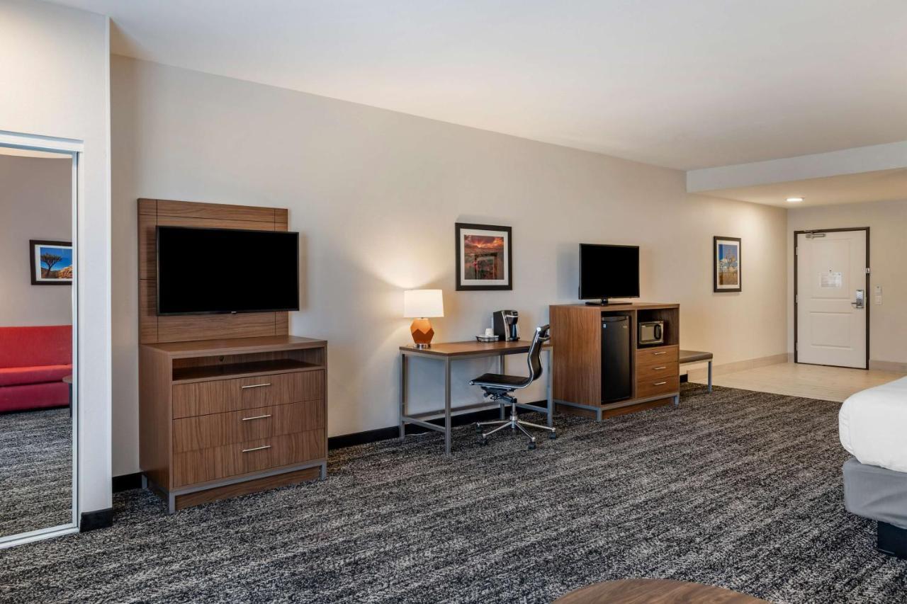 Hotel Western Desert View Inn&suites Cathedral City