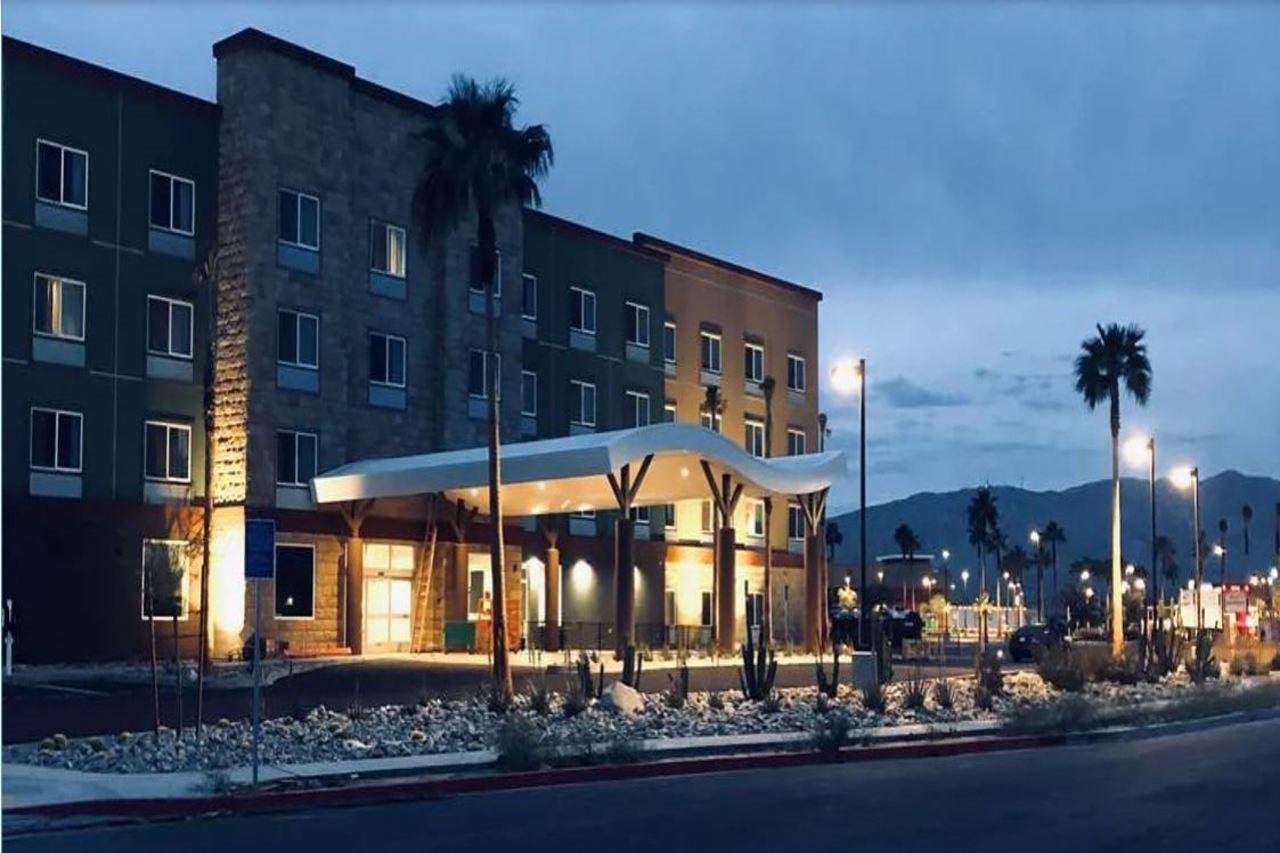 Western Coachella Valley & Hotel 3*